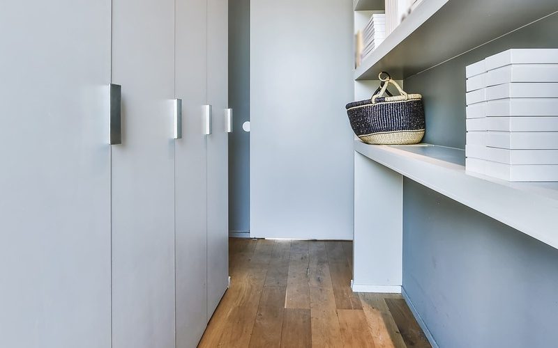 interior-de-la-habitacion-luminosa